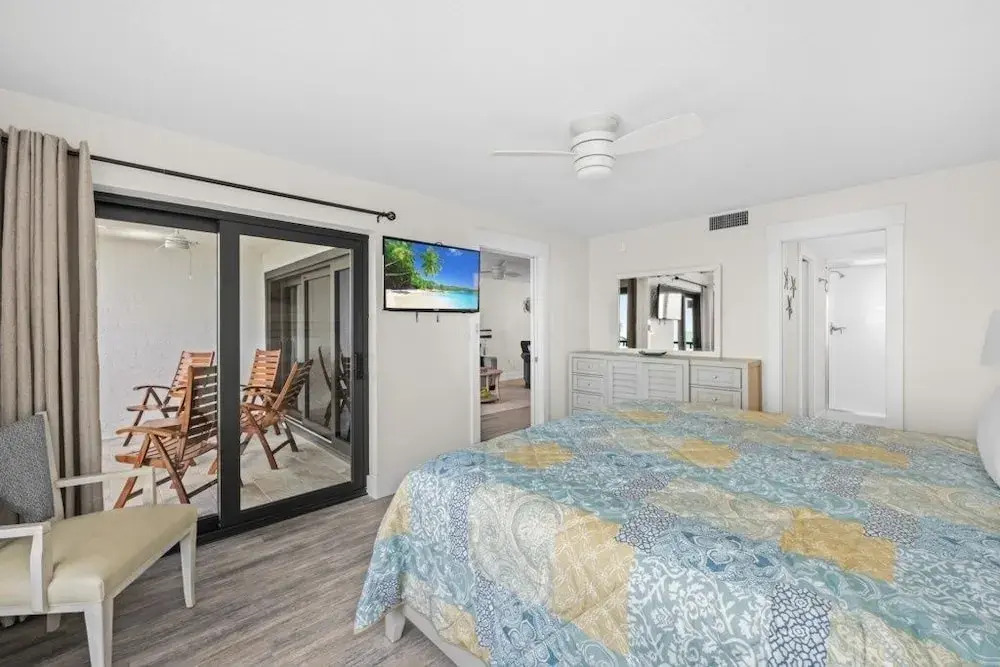Pelicans Roost 206 2 Bedroom Condo by RedAwning