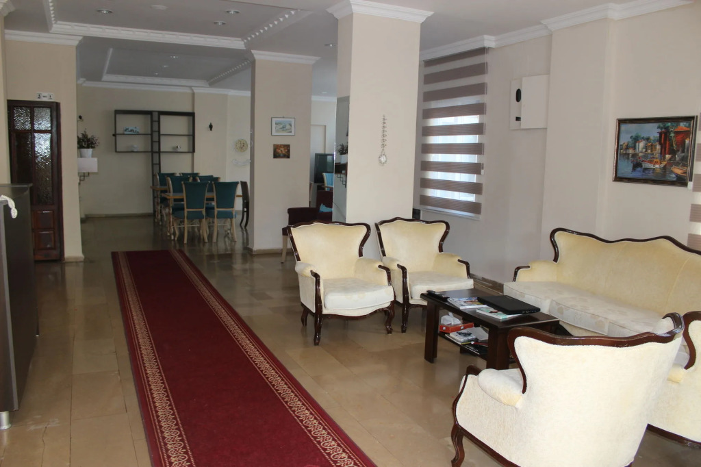 Berry Bella Hotel