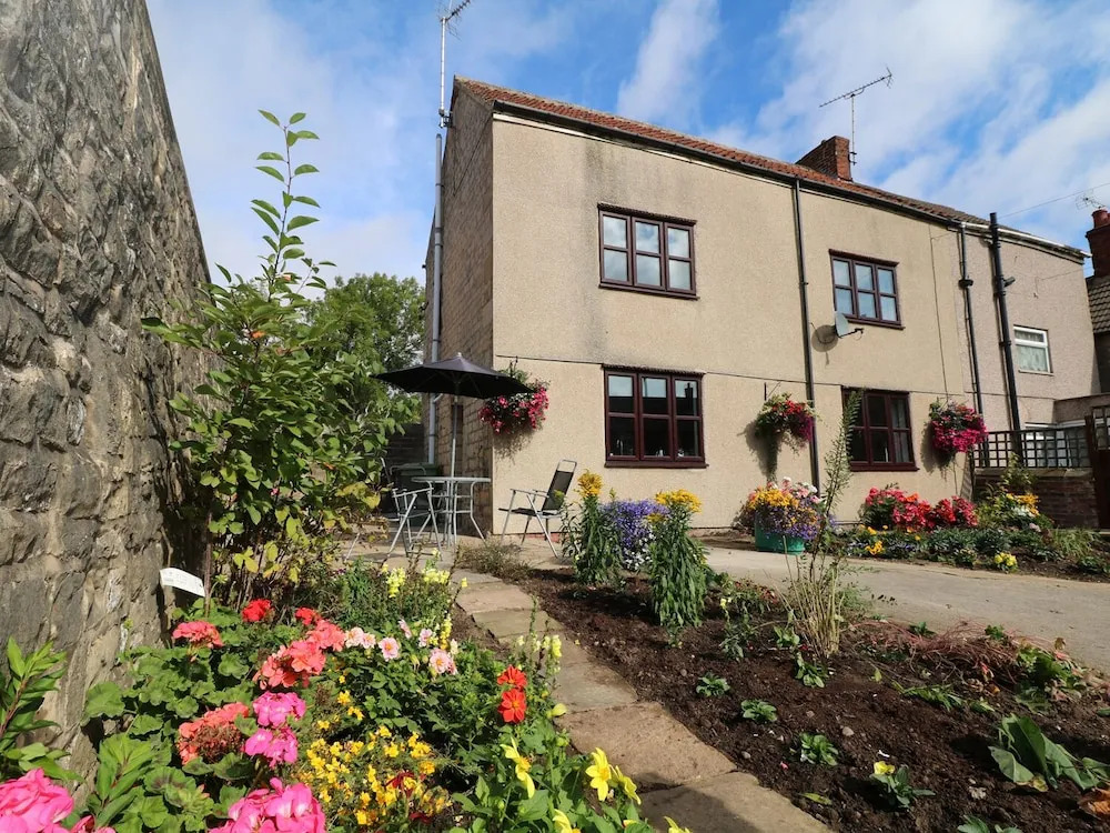 Dove Cottage, Chesterfield