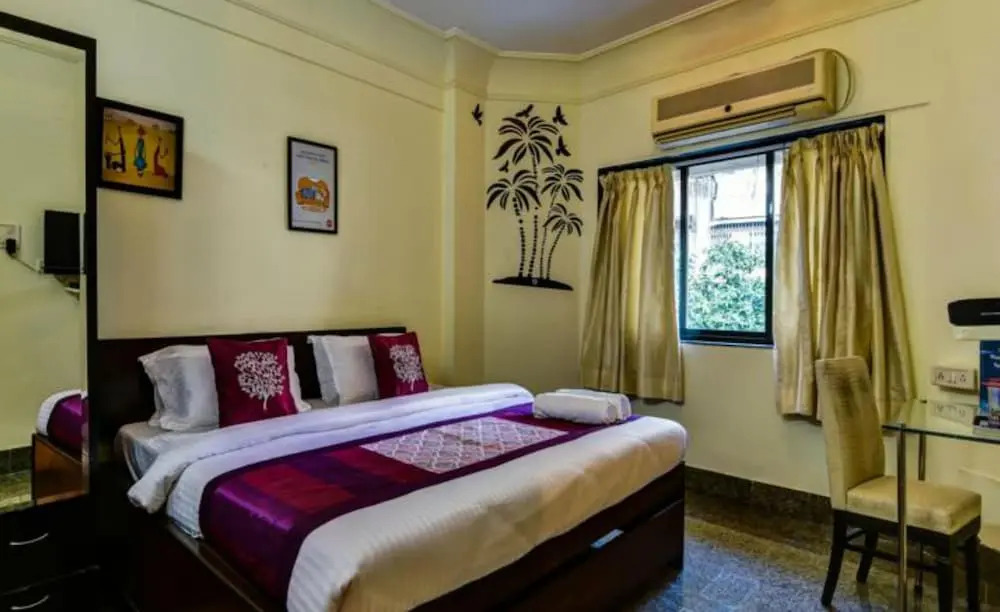 OYO 2080 Apartment near Juhu Beach