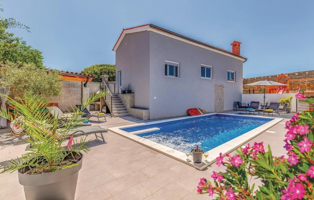 Stunning Home in Pula With Wifi and 1 Bedrooms