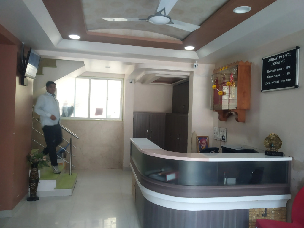 Abhay Palace Lodging