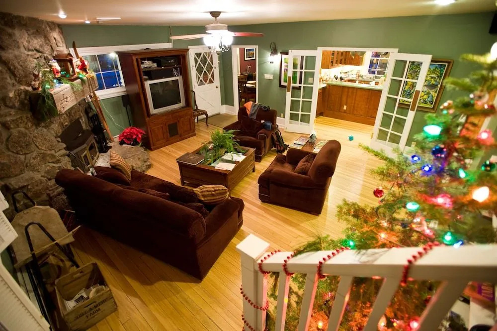 Purple Mountain Bed & Breakfast & Spa