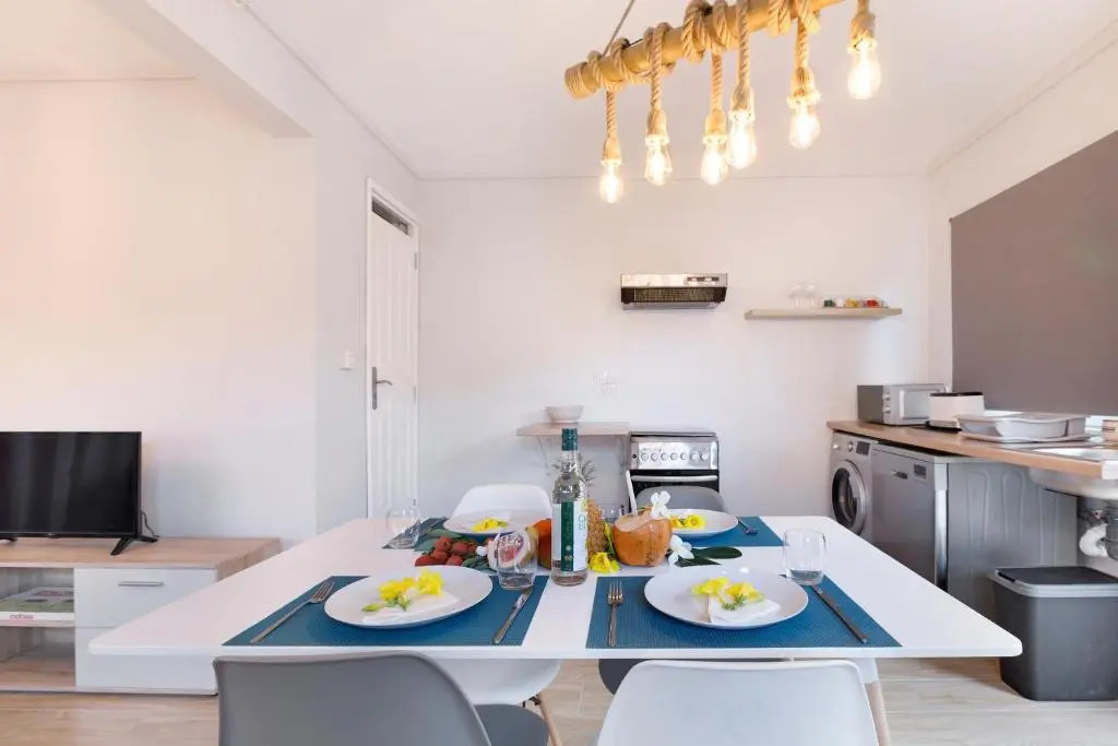AMIS Apartments