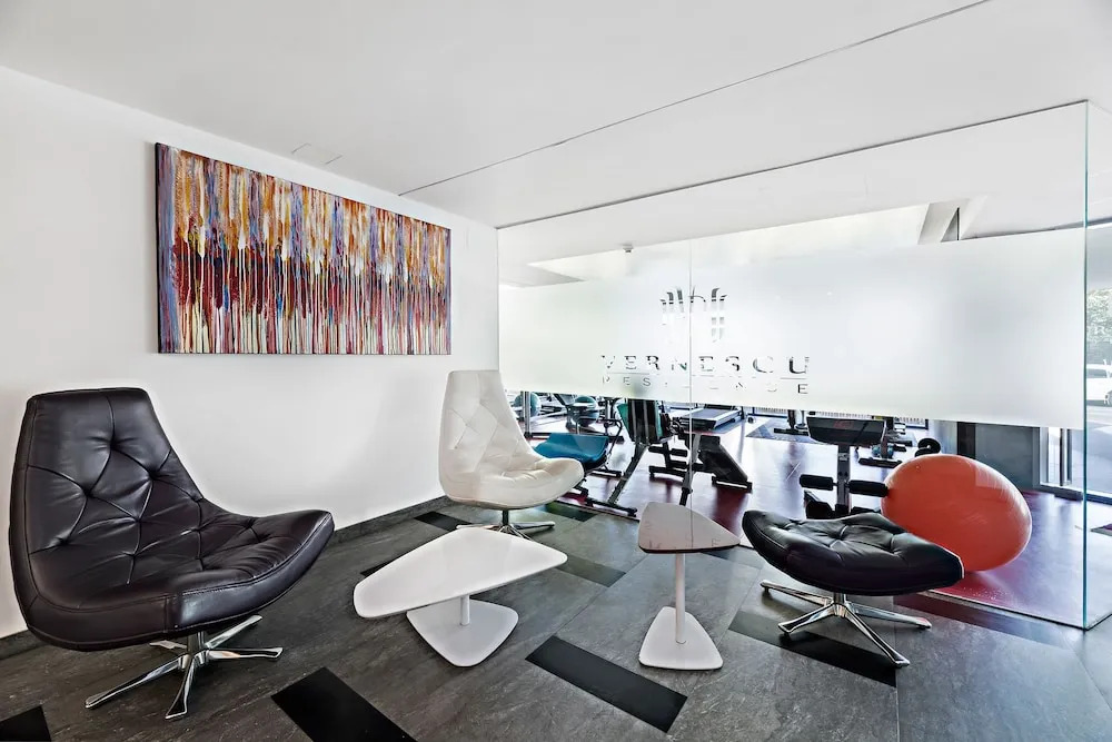 Vernescu Luxury Residence