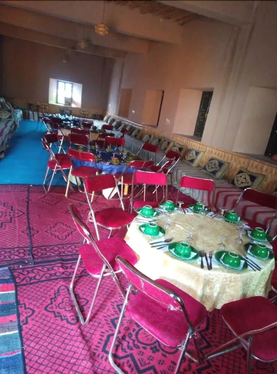 Auberge Restaurant TISSILI " Oasis de Fint"