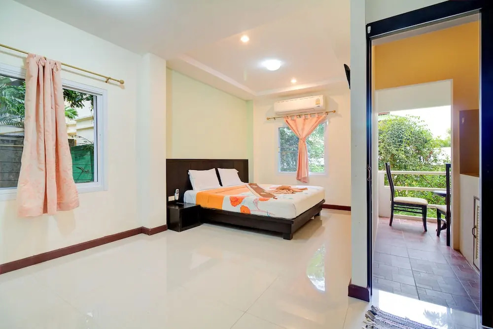 Chom Samui Place