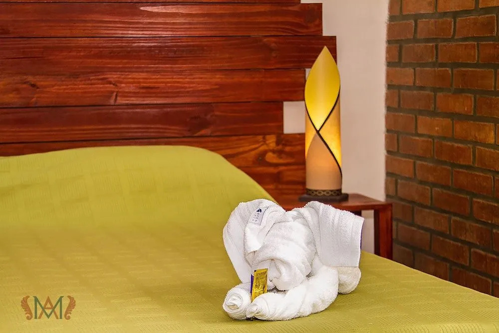 Madre America Hotel & Hostel