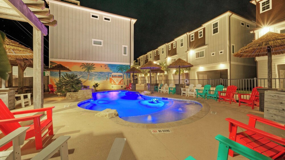 Island Paradise by Avantstay Pool, Island Views