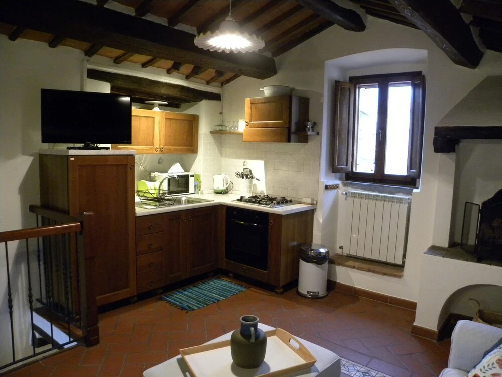 Rustic, cozy and quaint 1 bedroom apartment in the Heart of Cortona