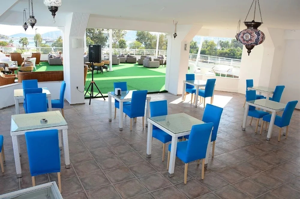 Carina Resort Hotel