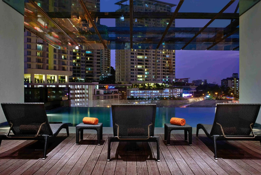 VE Hotel & Residence