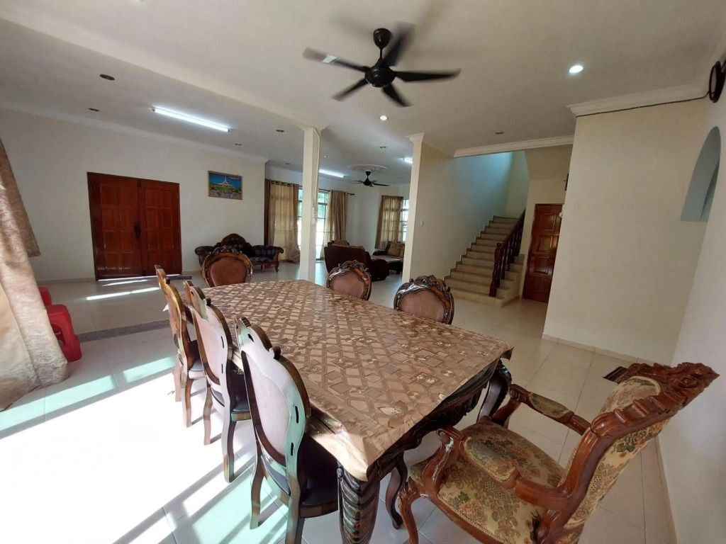 AL Indara Bunglow Homestay Taiping