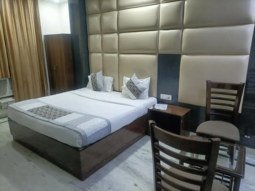 Hotel Infinity Near Delhi Airport