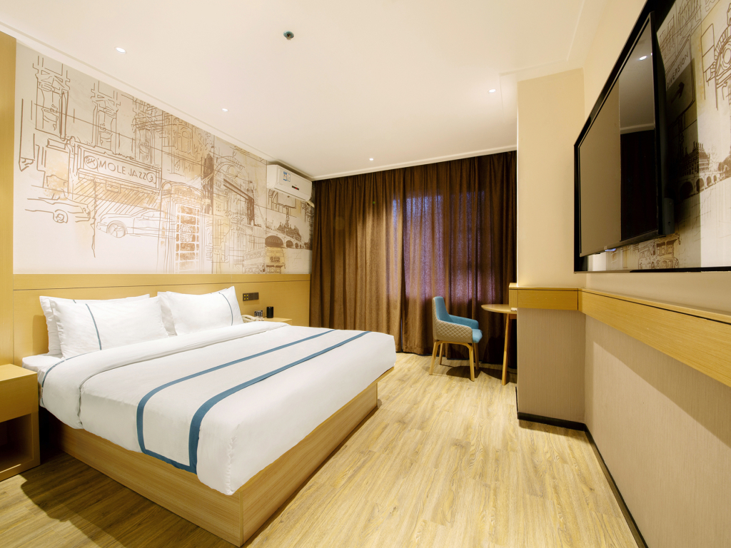 City Comfort Inn Hotel (Guilin Two Rivers And Four Lakes Sun Moon Twin Towers)