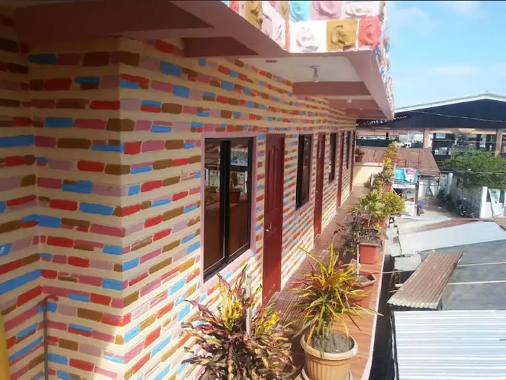 Ludys Pension House