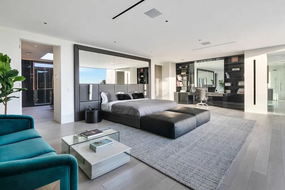 St Ives Modern