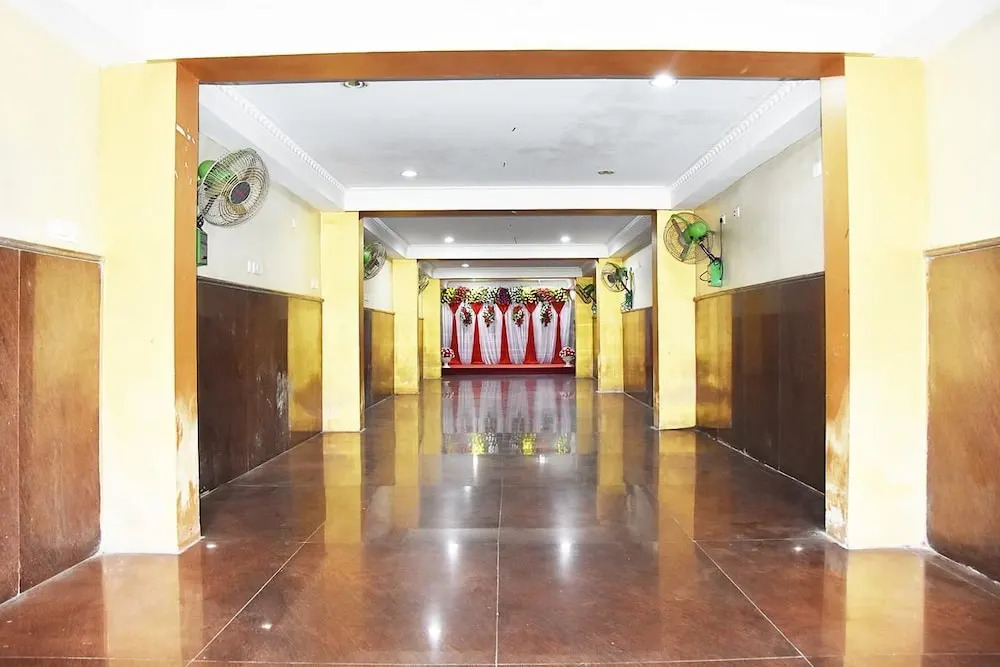 OYO 49639 Nirmala Residency
