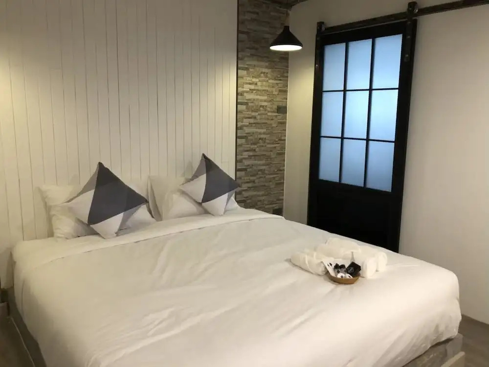The Entaneer Poshtel