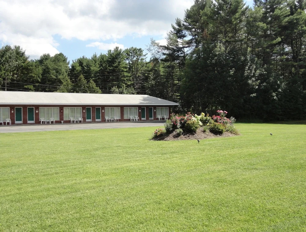 Sara Glen Motel - Saratoga Springs-Glens Falls