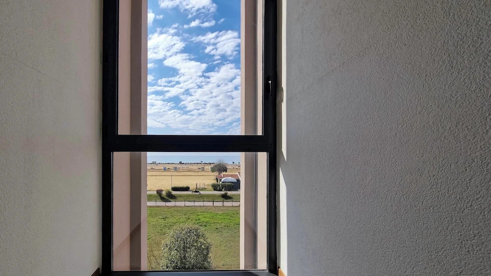 Peaceful Seaside Flat With Pool in Bibione