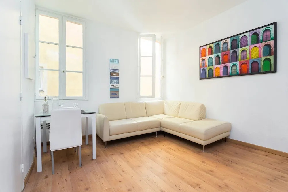The Gelato- Charming 1-BR Old Town