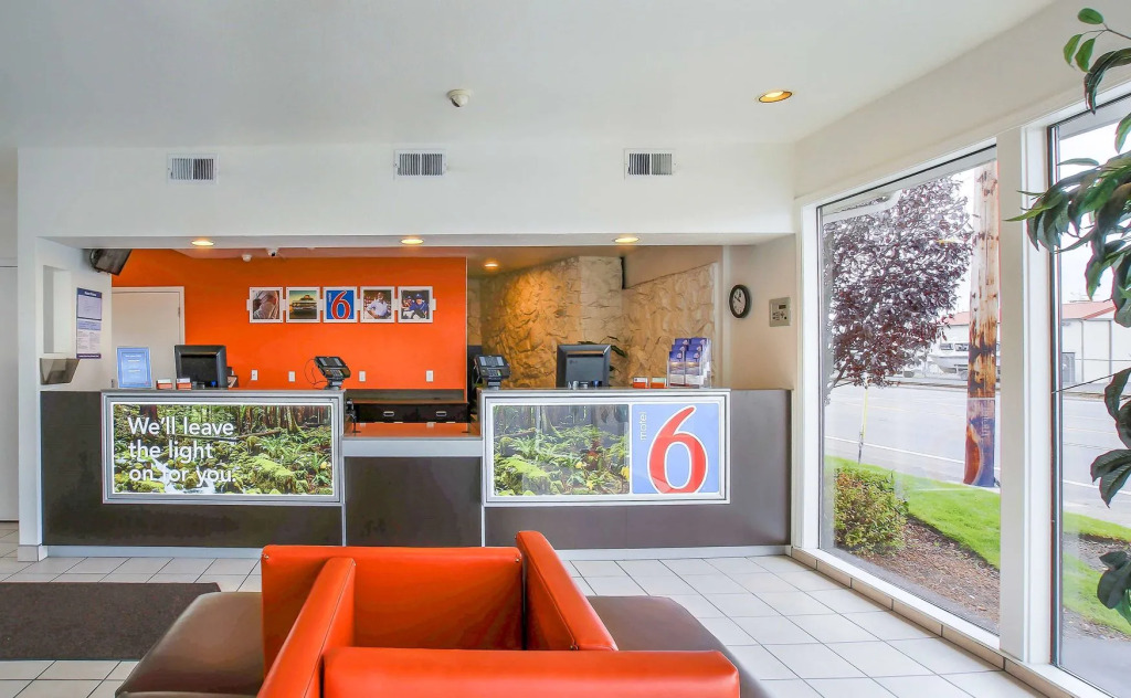 Motel 6 Coos Bay #1244