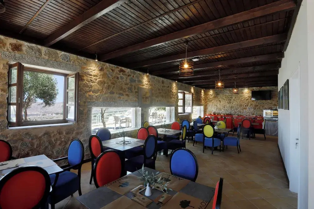 Anemos Suites Mani