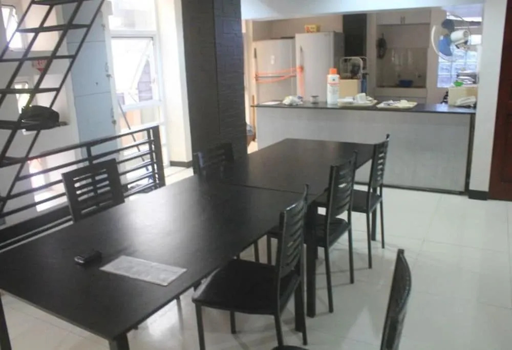 D' Morvie Suites Lapasan