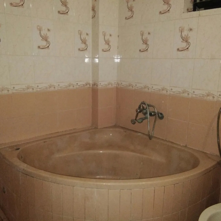 Hiriz Hotel Dollar