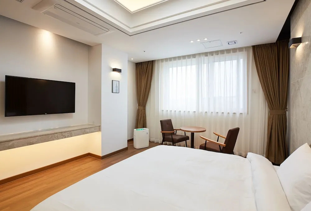 Noble Stay Hotel