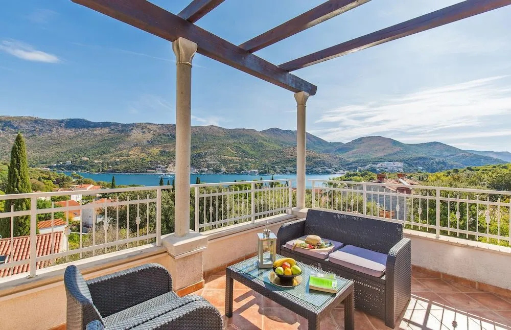 Villa Imperial View