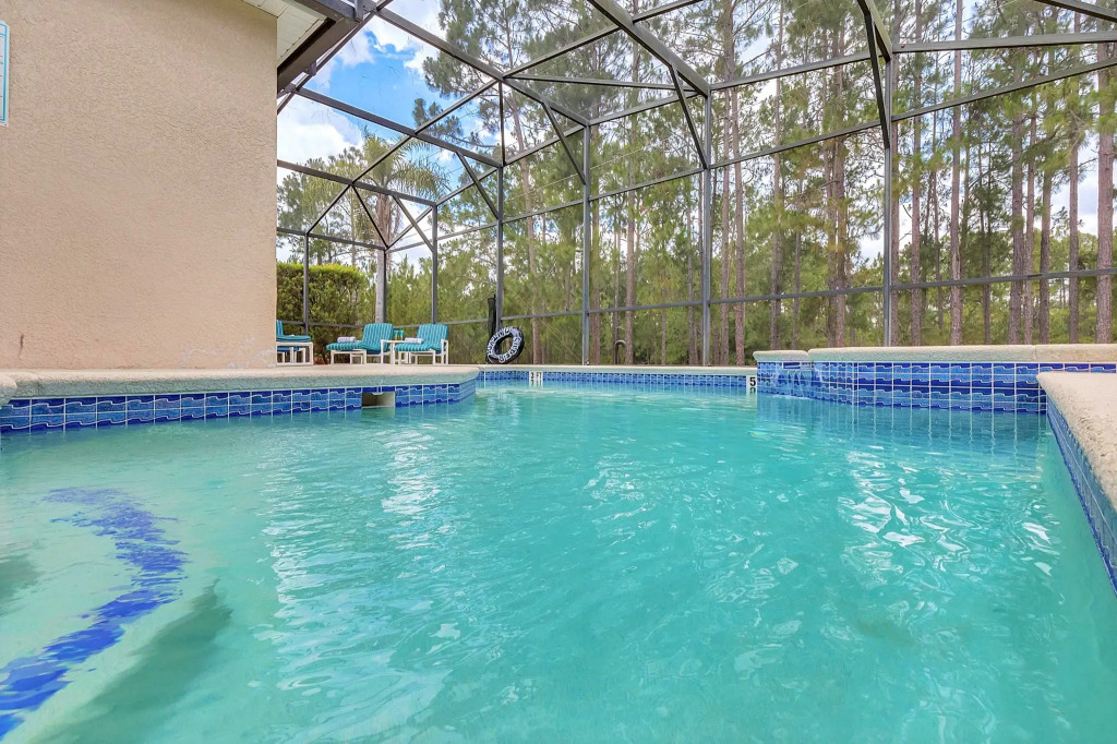 CP672OD - 5 beds pool & spa home with game room, Davenport, US