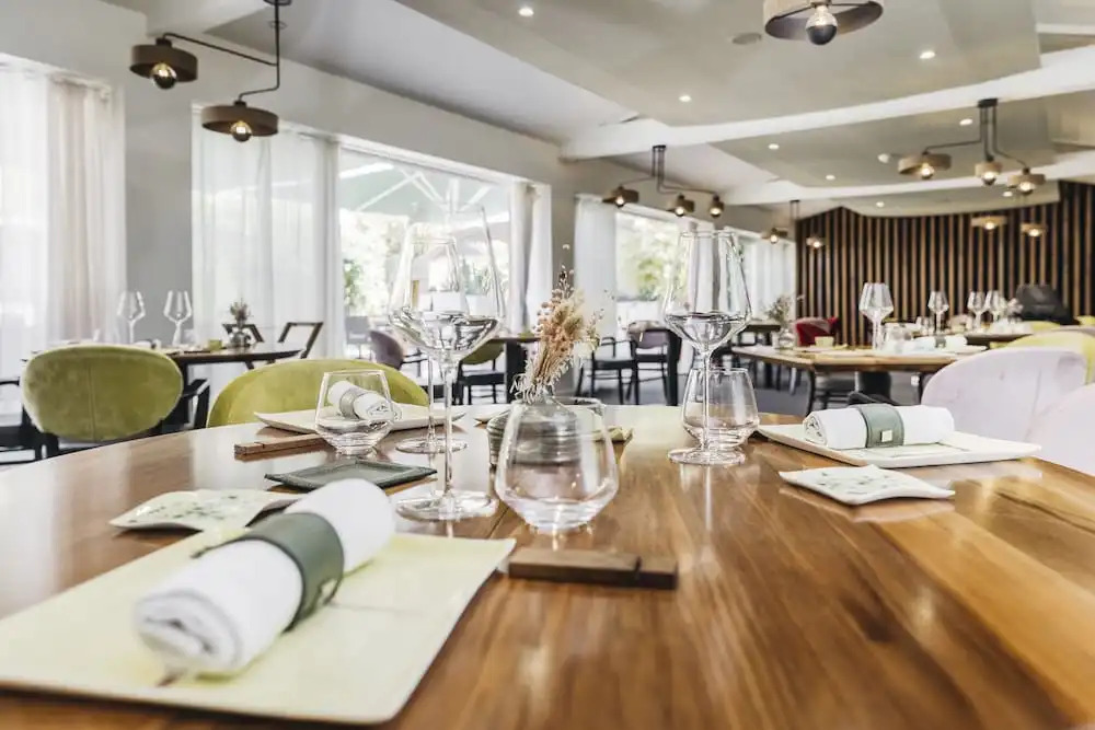 Le Carré dAlethius Logis Hôtel-Restaurant Gastronomique
