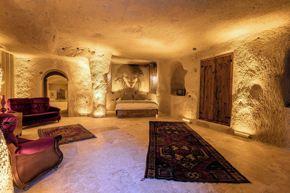 Tyana Cave House