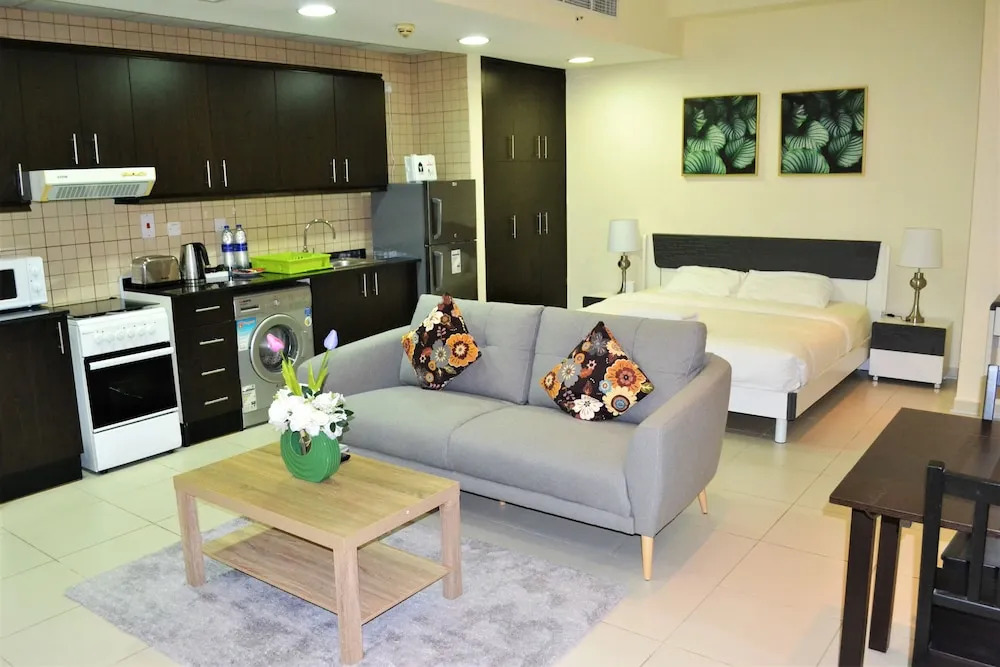 Sea view furnished STUDIO with balcony in Marina - JMI