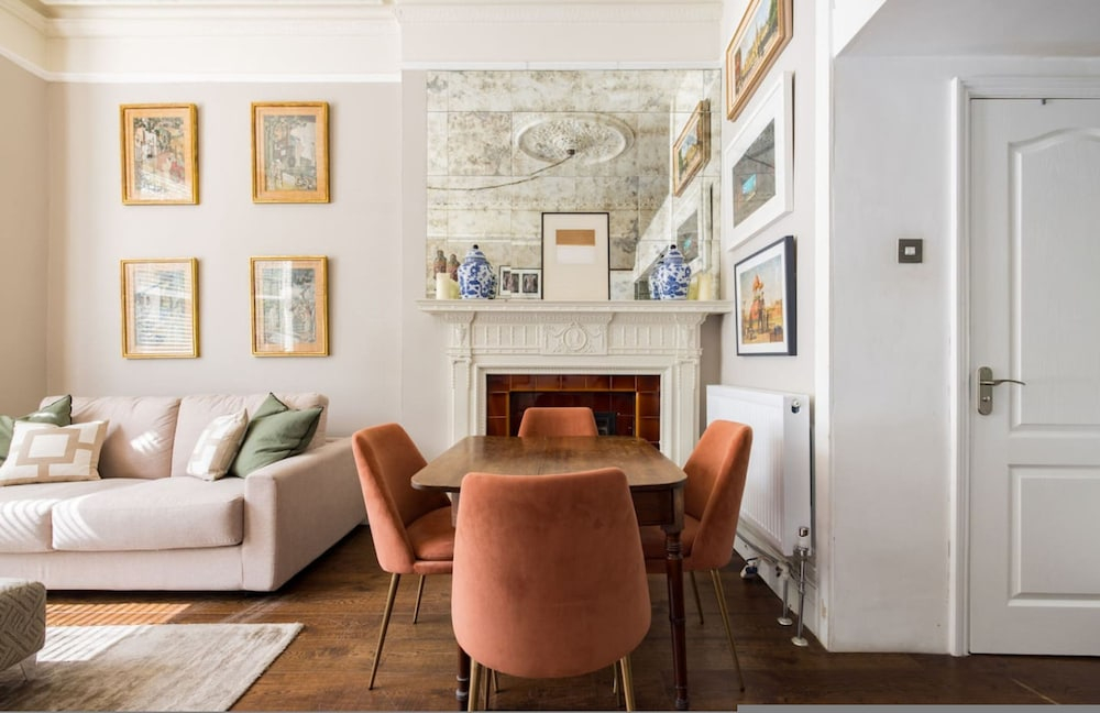 Victorian Blush 1BR Near Portobello Notting Hill