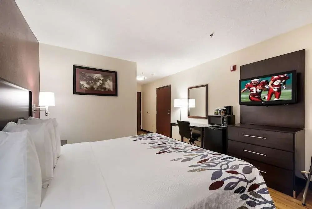 Super 8 Auburn