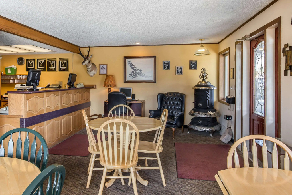 Rodeway Inn & Suites Pronghorn Lodge Lander