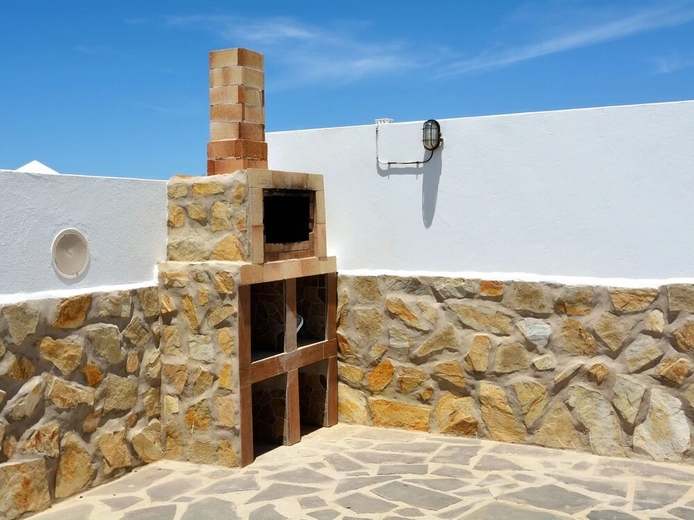 Quiet Location, Comfortable and Detached Villa With Private Pool Near Tinajo