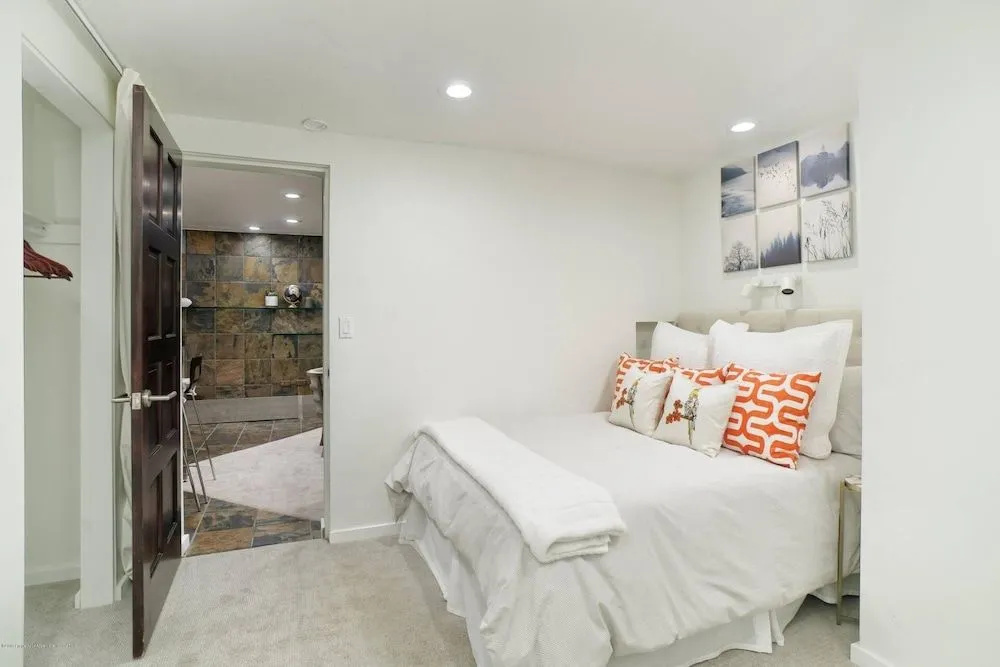 Aspen Mountain Condos by iTrip Aspen Snowmass