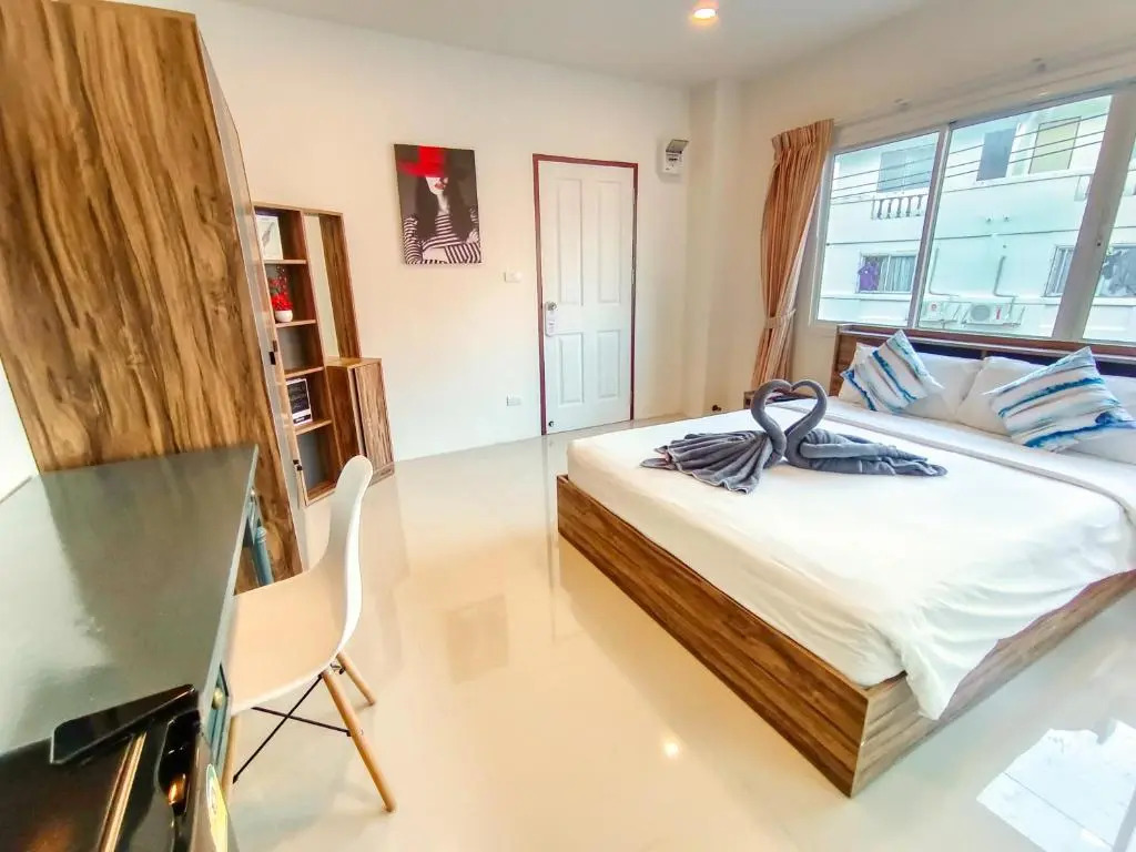 Sailor Hotel Pattaya - Nice Rooms & Steps to Walking Street