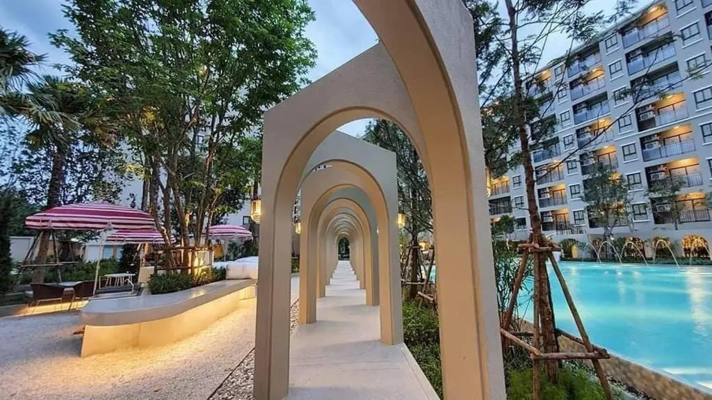 La Casita pool access condo HuaHin