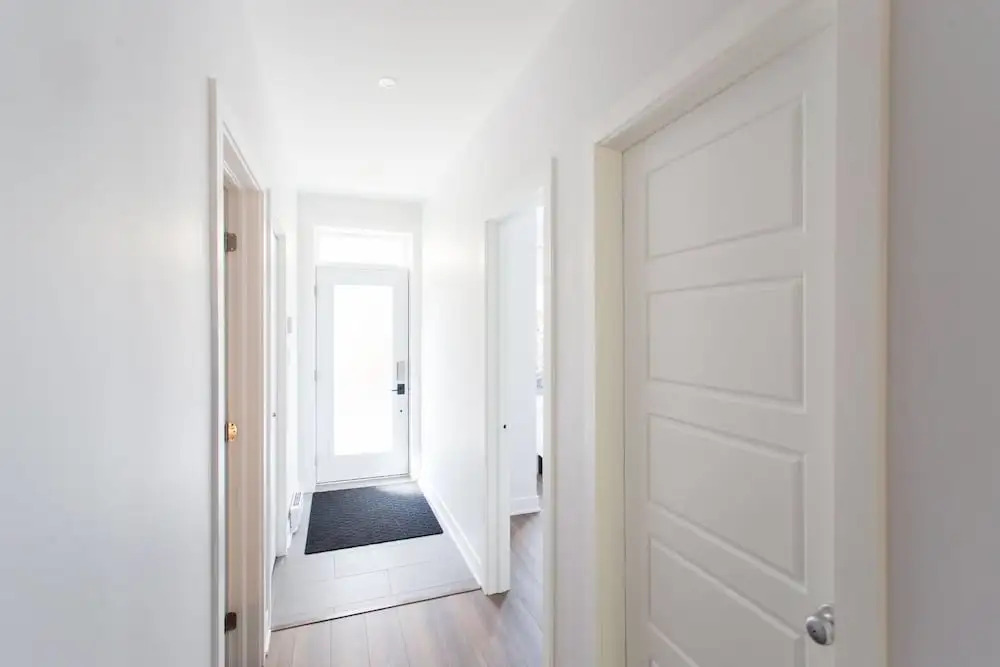 Brand New 3 Bedroom With Rooftop Patio