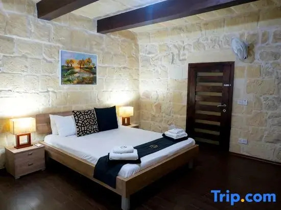 Mixel - 3 bedrooms (sleeps 6+ 2 kids) Sannat village
