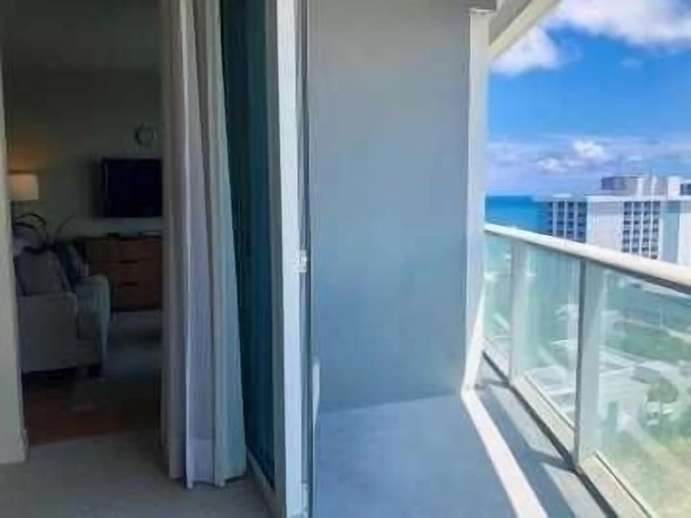 1201 W S 1 Bedroom Condo by RedAwning