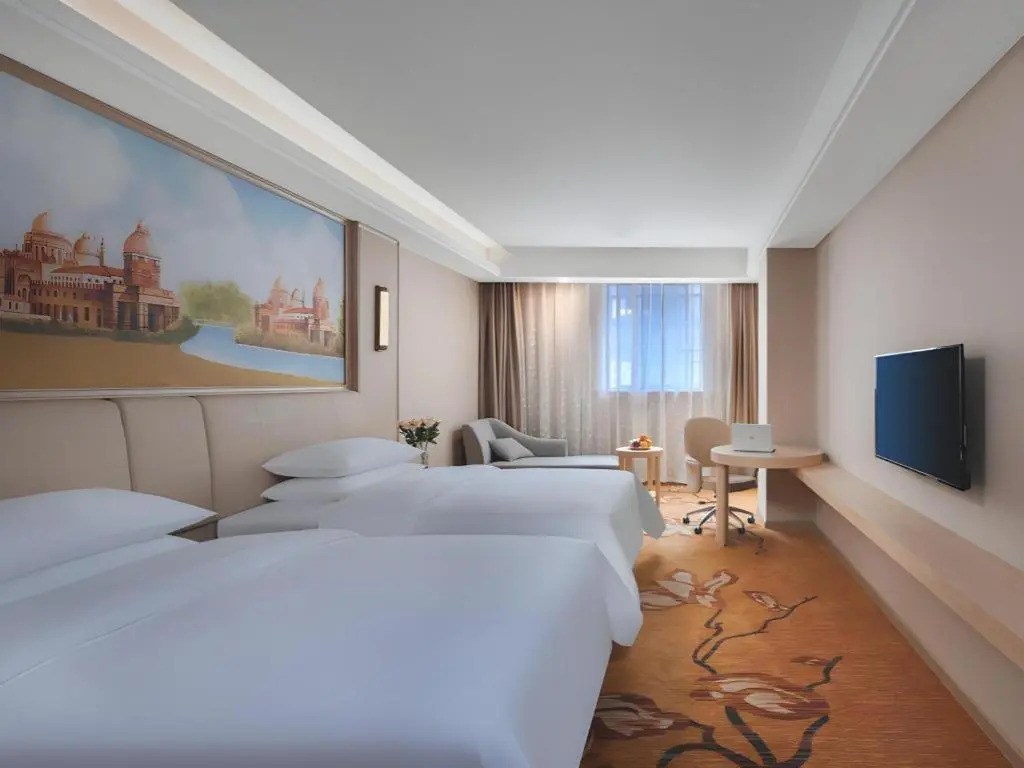 Vienna Hotel (Tongxiang Puyuan)