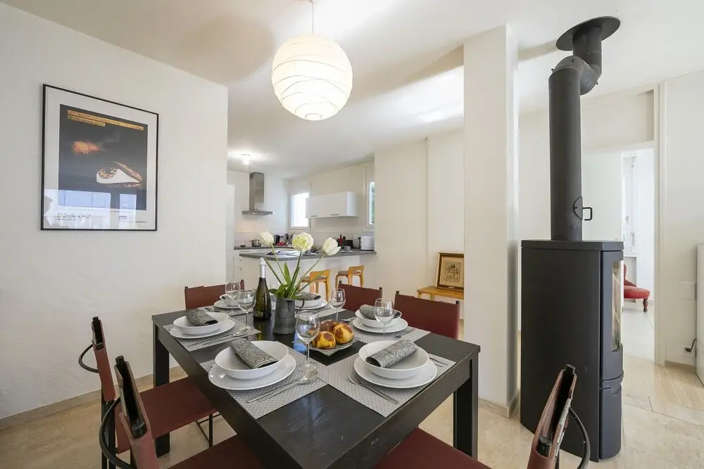 City Lake Apartment