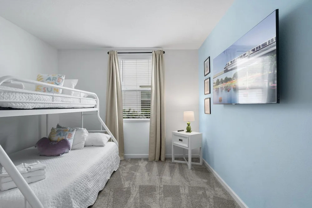 Condo 2bed 2bath Next to Disney w Free Water Park