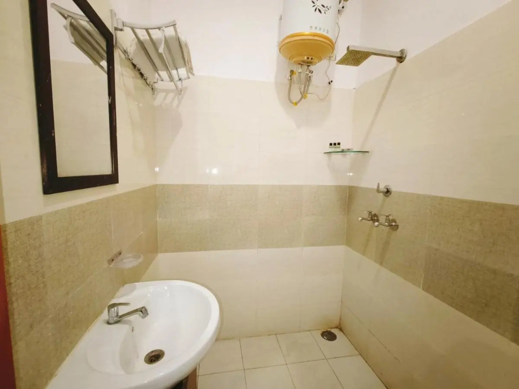Hotel Lotus Bloom
